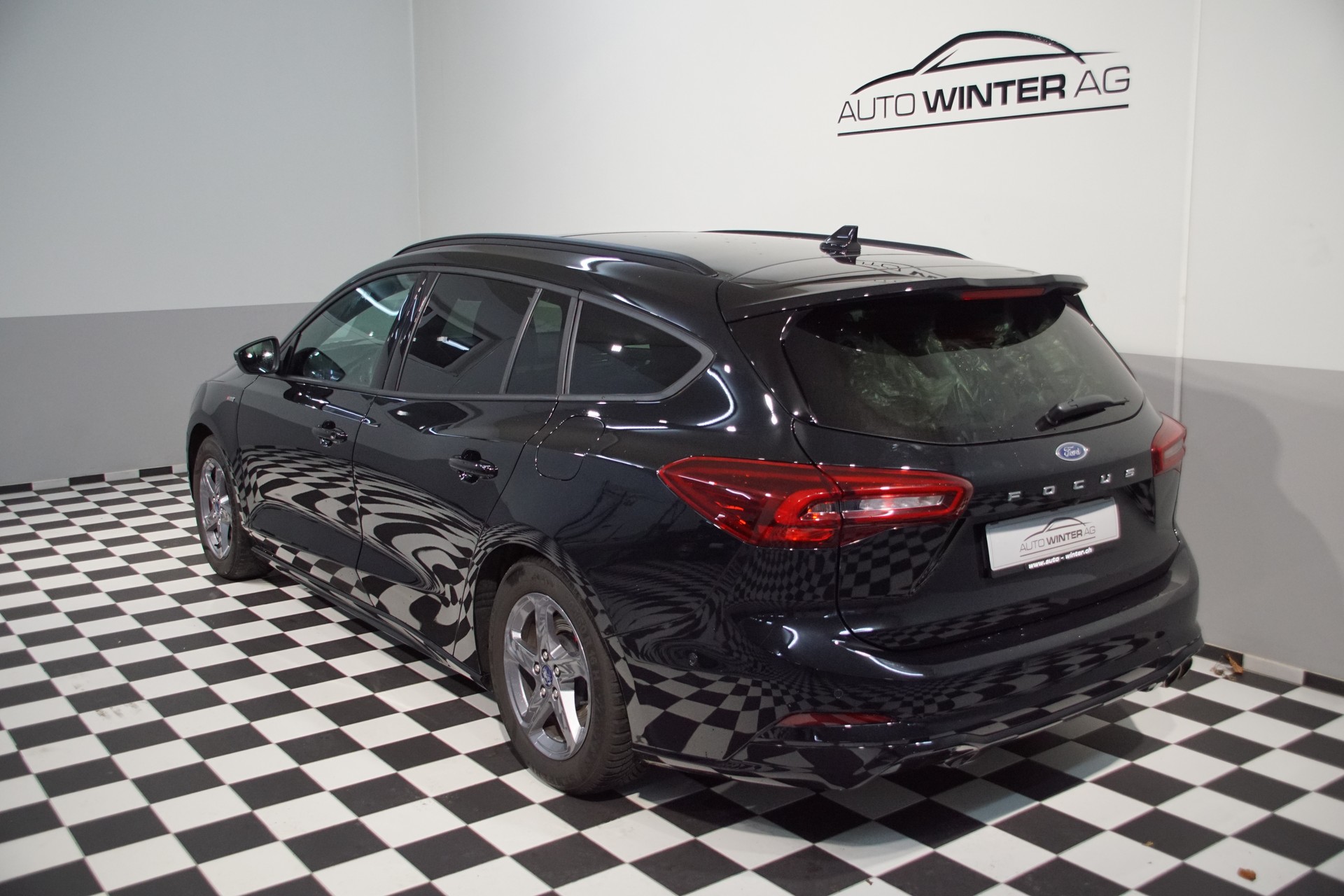 FORD Focus 1.0 SCTi **ST-Line X** - 8