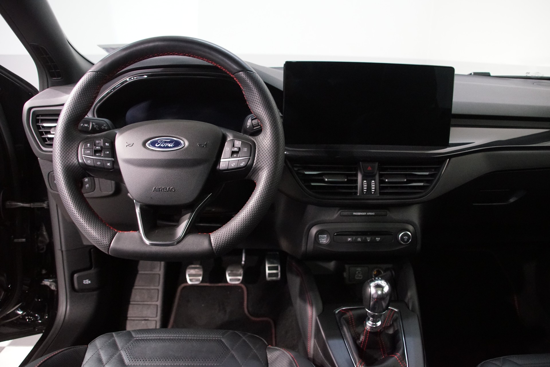 FORD Focus 1.0 SCTi **ST-Line X** - 16