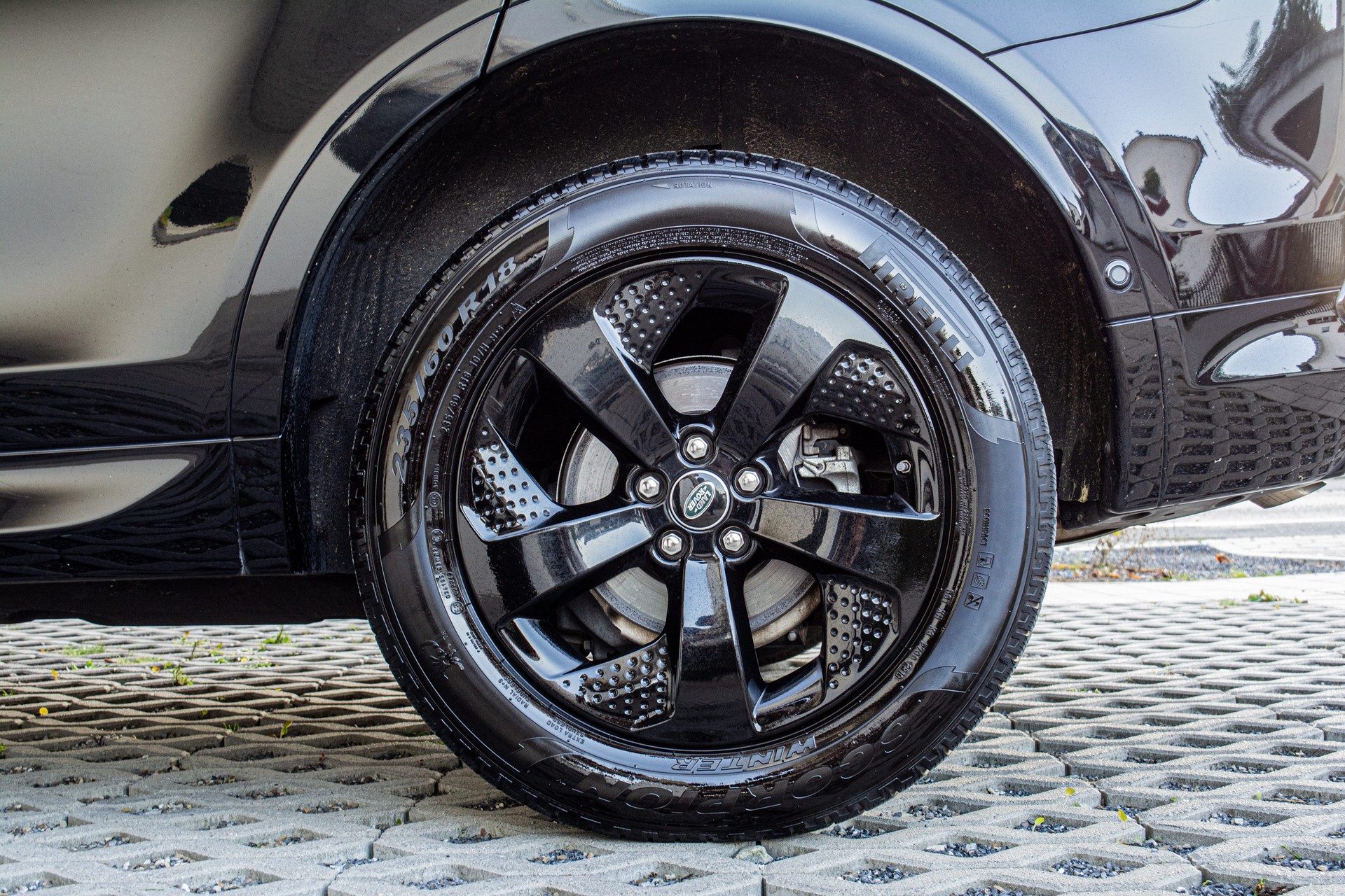 LAND ROVER Discovery Sport R Dyn P200 2.0 Si4 MHEV HSE BLACK PACK - 20