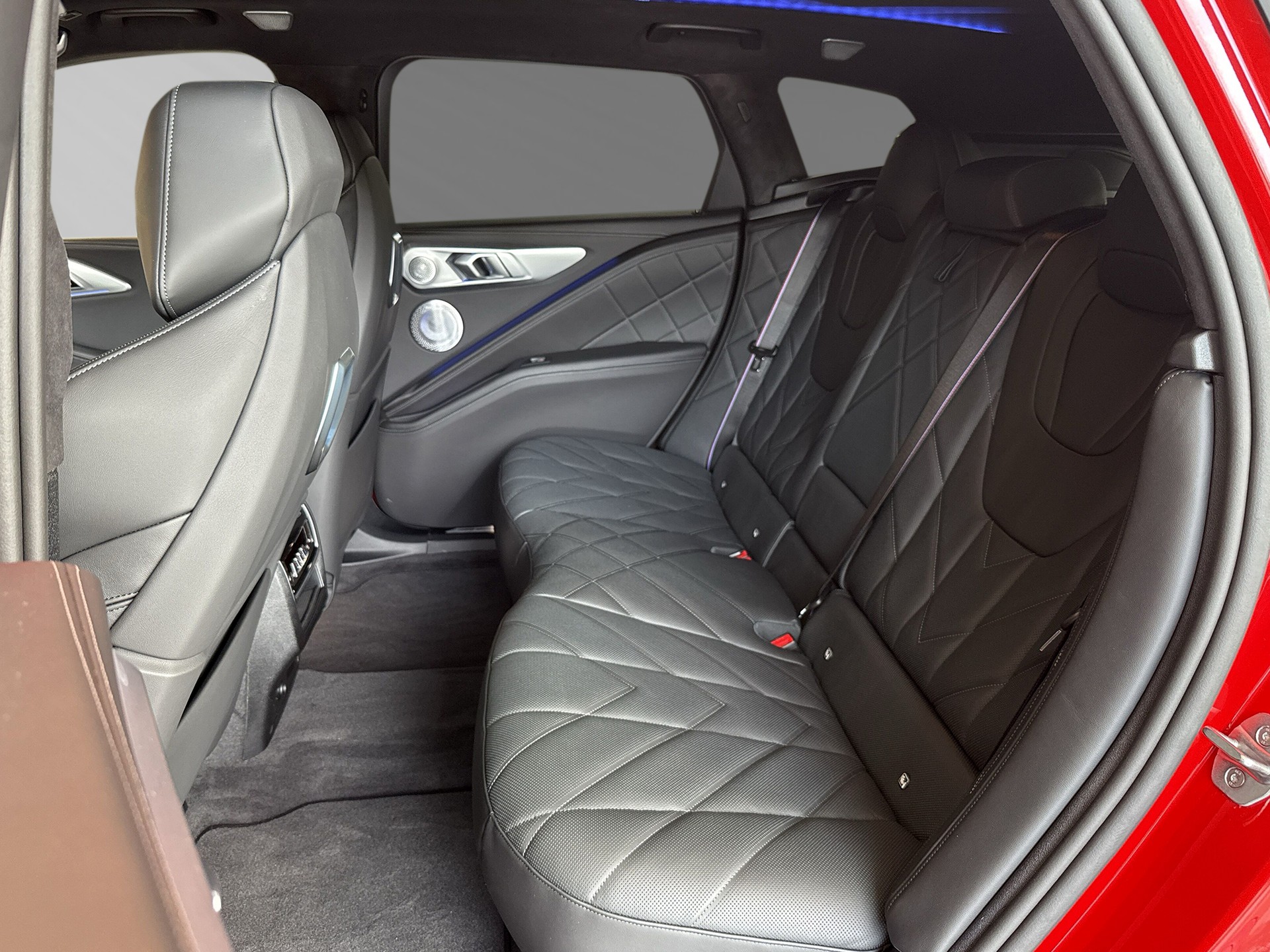 BMW XM xDrive 50e PHEV Steptronic - 8