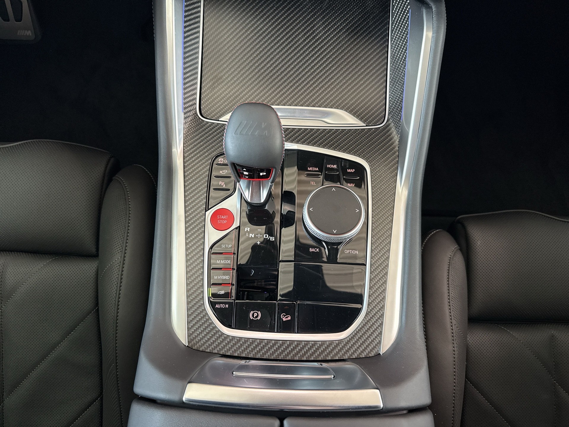 BMW XM xDrive 50e PHEV Steptronic - 14
