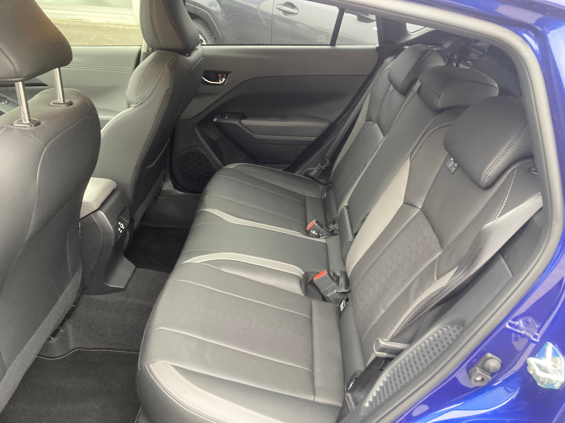 SUBARU Crosstrek 2.0 e-Boxer Luxury AWD Lineartronic - 12