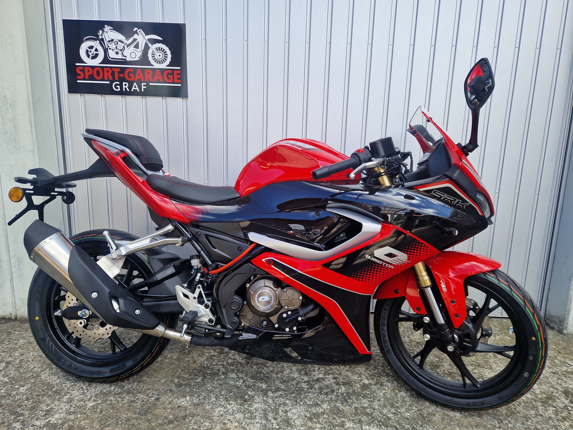 QJ 125 Supersport