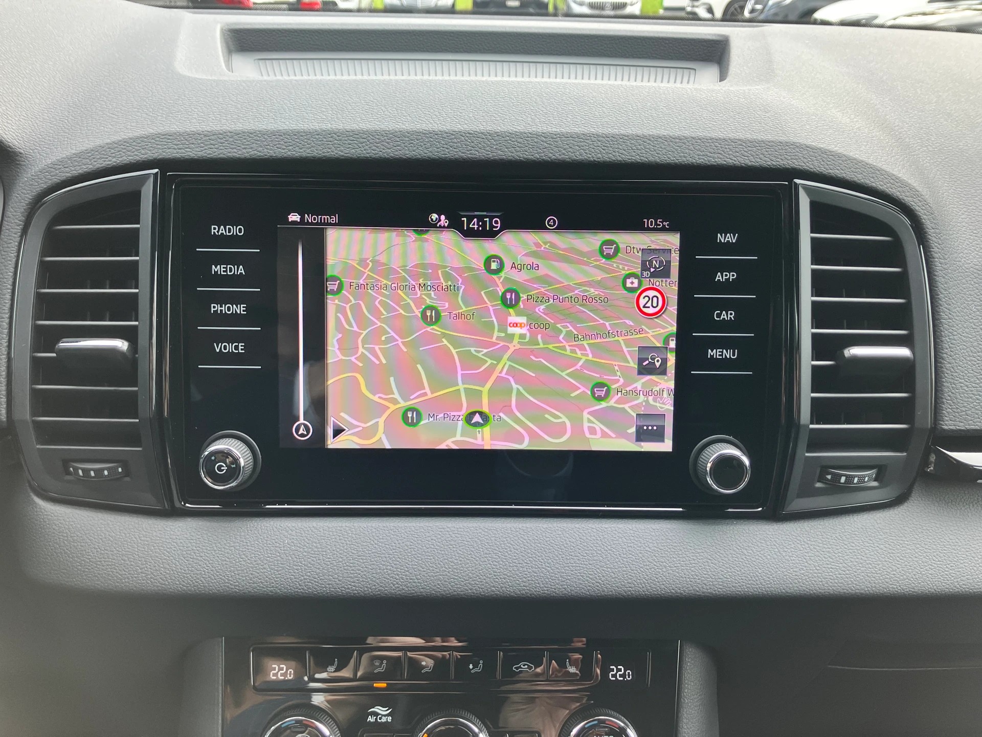 SKODA Karoq 2.0 TSI SportLine 4x4 DSG - 8