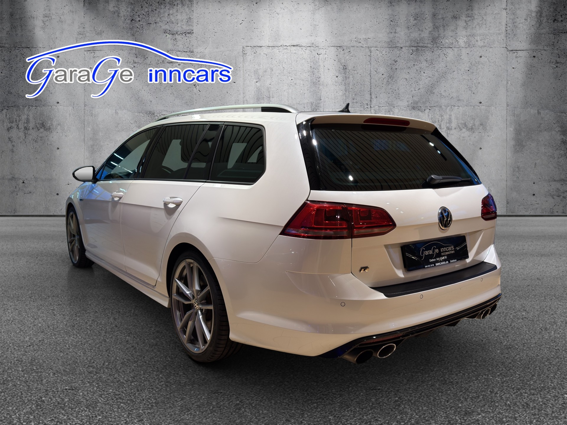 VW Golf Variant 2.0 TSI R 4 Motion DSG - 2