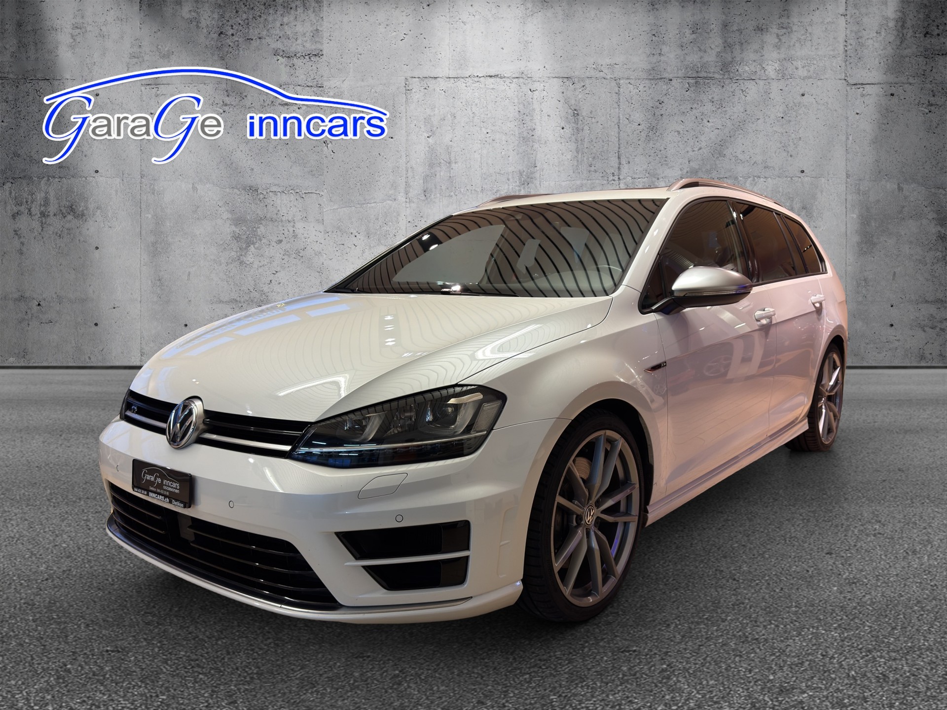 VW Golf Variant 2.0 TSI R 4 Motion DSG