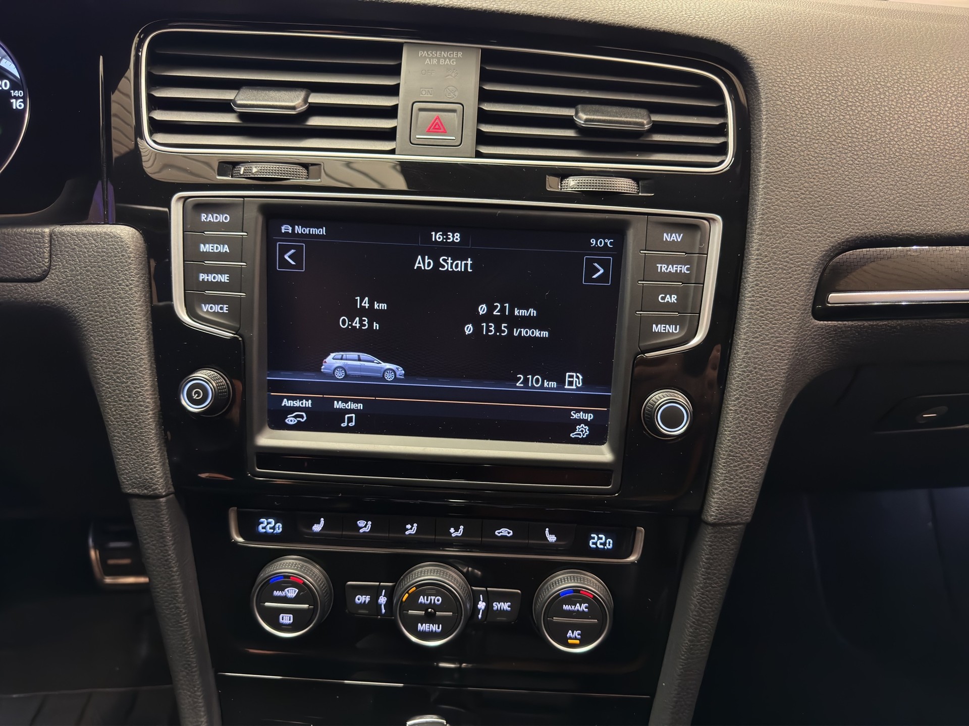 VW Golf Variant 2.0 TSI R 4 Motion DSG - 10