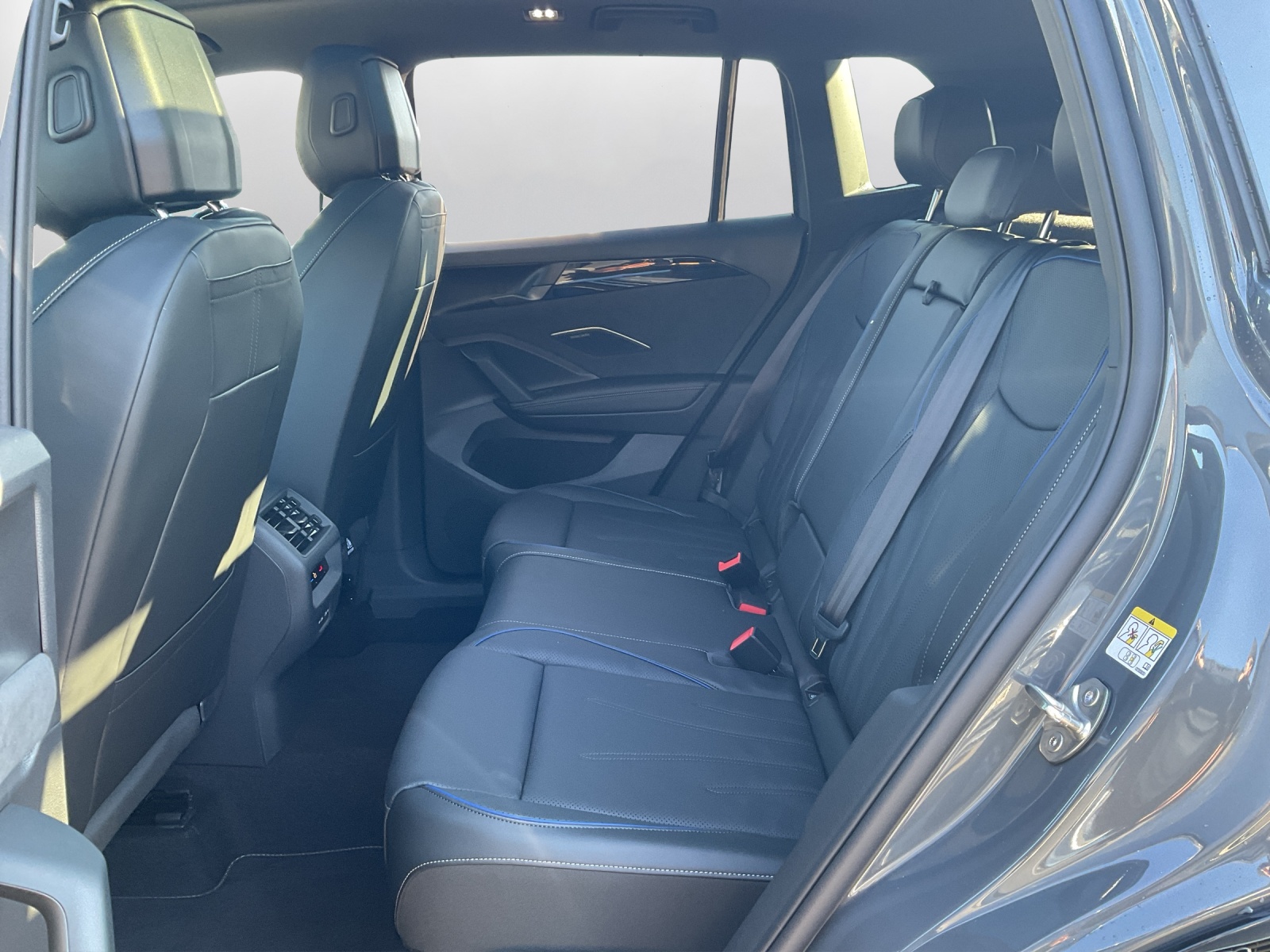 VW Tiguan 2.0 TSI DSG R-Line 4Motion - 11