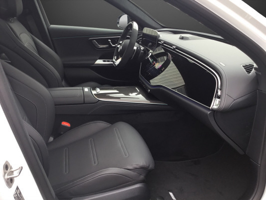 MERCEDES-BENZ E 53 AMG Hybrid 4Matic+ - 9