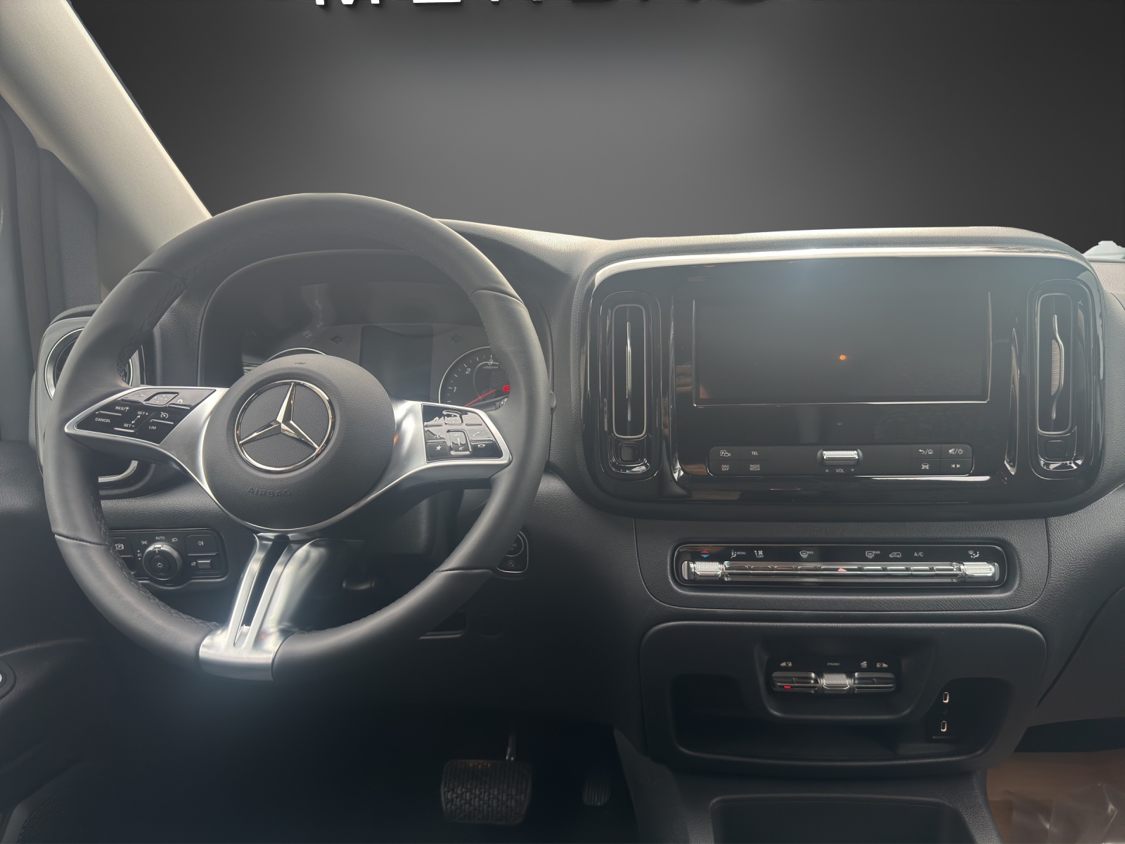 MERCEDES-BENZ Vito 116 CDI Lang Tourer 9G-Tronic 4M Select - 8