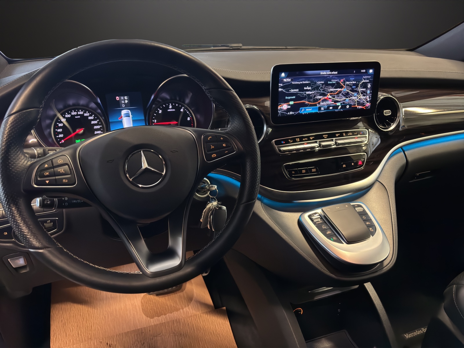 MERCEDES-BENZ V 300 d lang Avantgarde 4Matic 9G-Tronic - 9