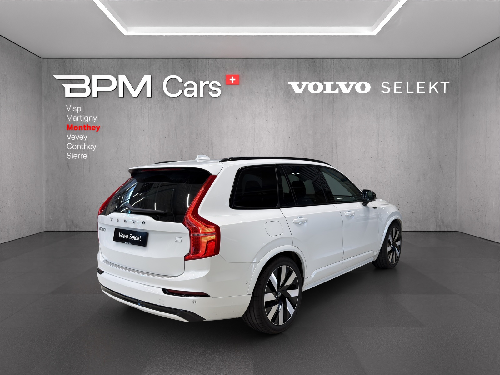 VOLVO XC90 T8 eAWD PluginHybrid Xclusive Dark Geartronic - 4