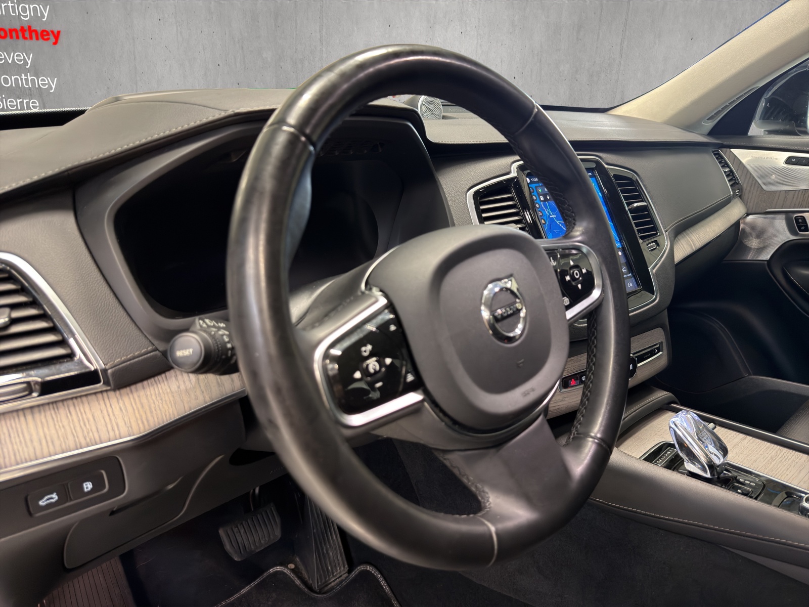 VOLVO XC90 T8 eAWD PluginHybrid Xclusive Dark Geartronic - 12