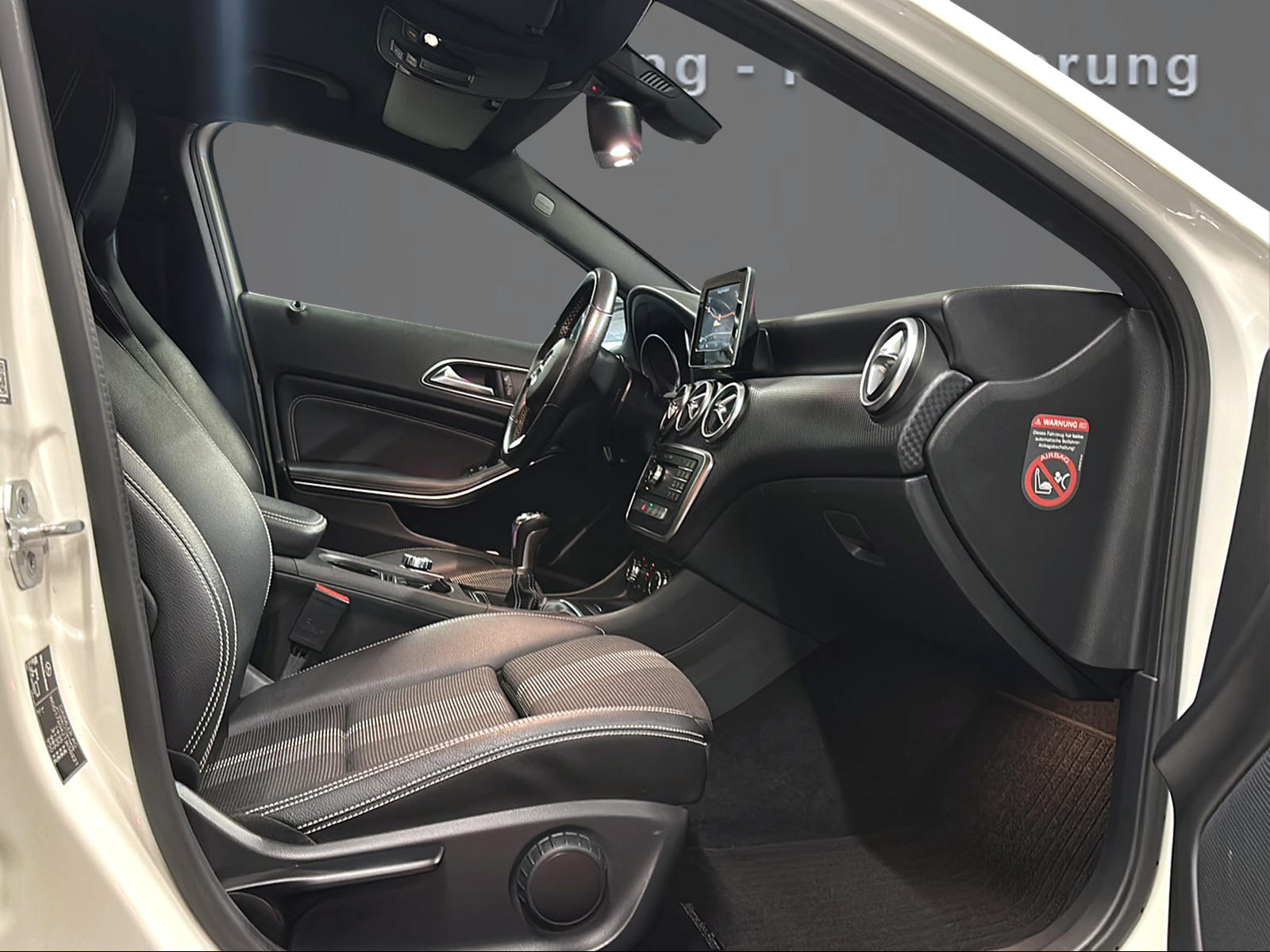MERCEDES-BENZ A 180 Night Star - 11
