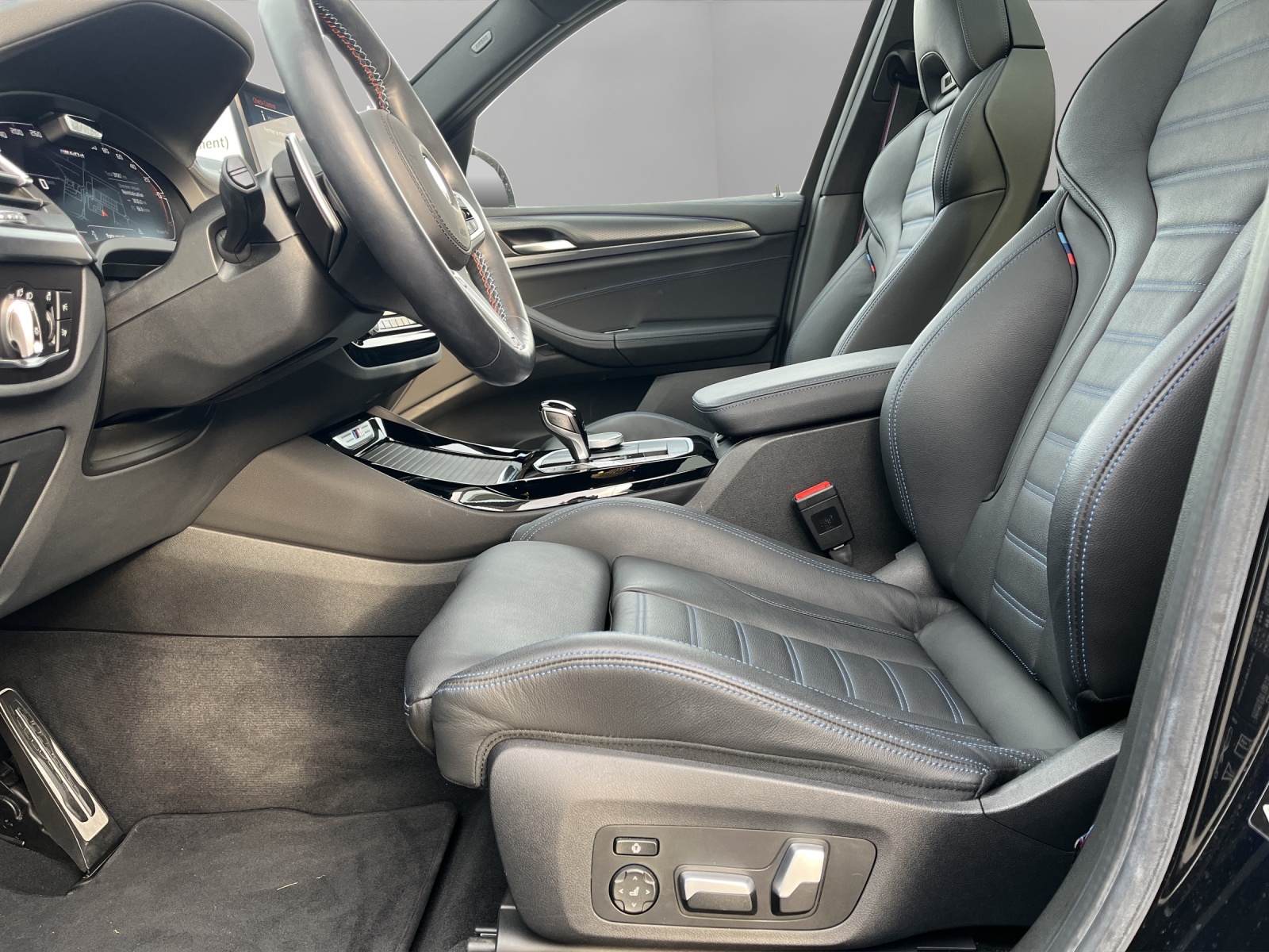 BMW X3 xDrive 48V M40d Travel Steptronic - 11