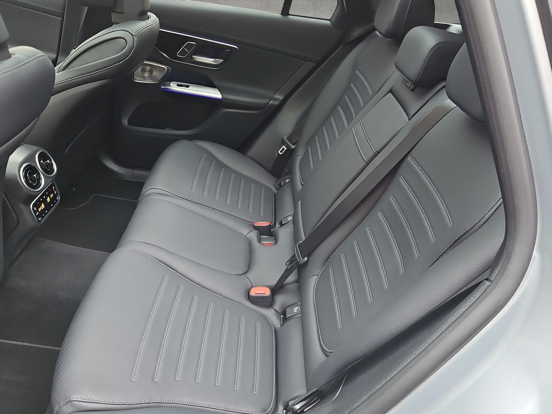 MERCEDES-BENZ GLC 300 e EQ Star AMG Line 4matic - 11