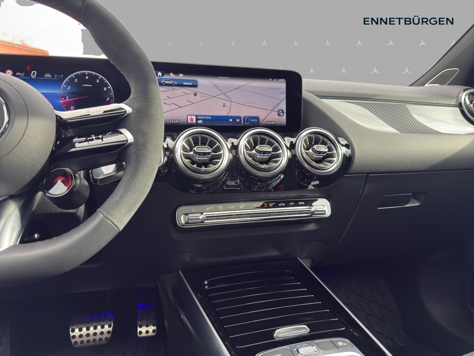 MERCEDES-BENZ GLA AMG 45 S 4Matic+ 8G-DCT - 14