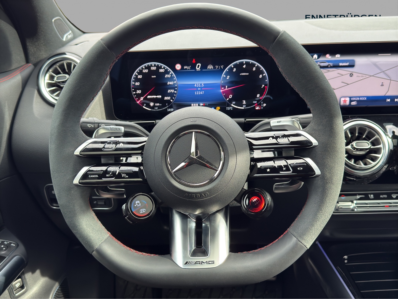 MERCEDES-BENZ GLA AMG 45 S 4Matic+ 8G-DCT - 12
