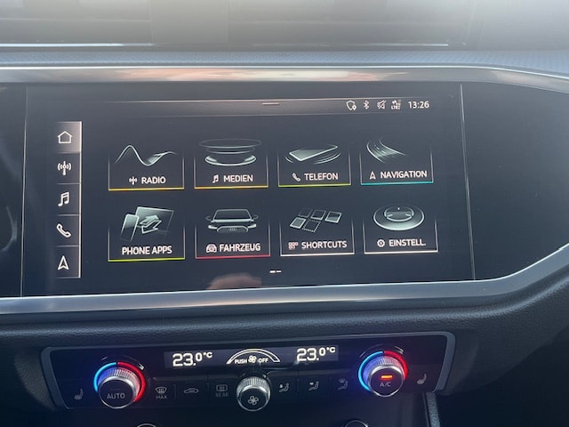 AUDI Q3 2.0 40 TDI Advanced quattro S-Tronic - 9