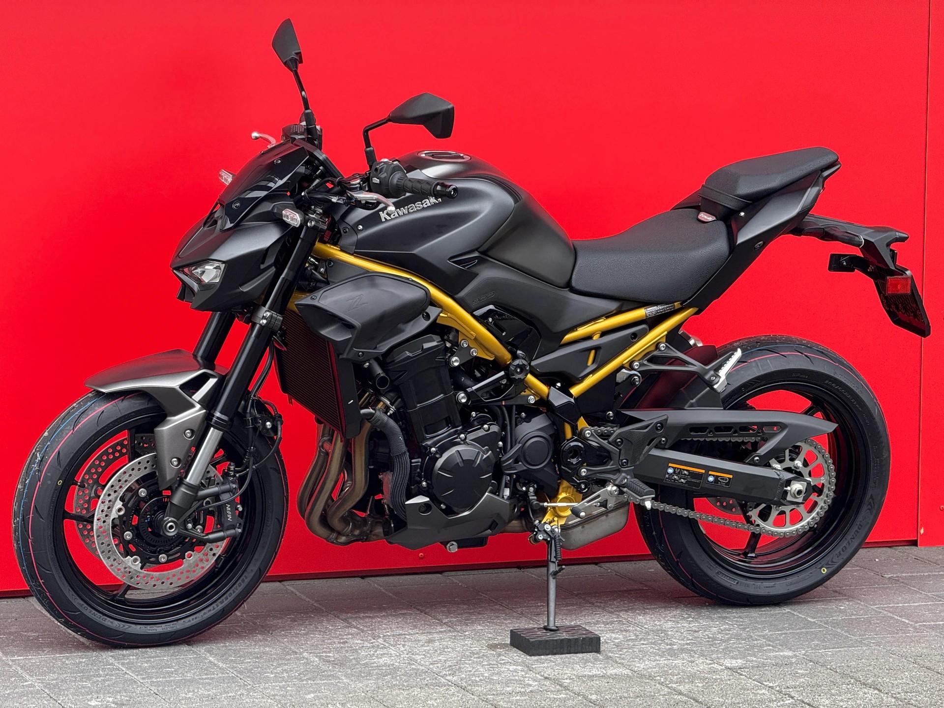 KAWASAKI Z 900 - 11