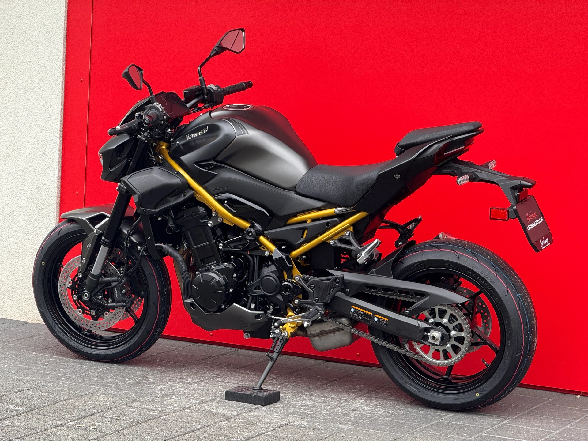KAWASAKI Z 900 - 10