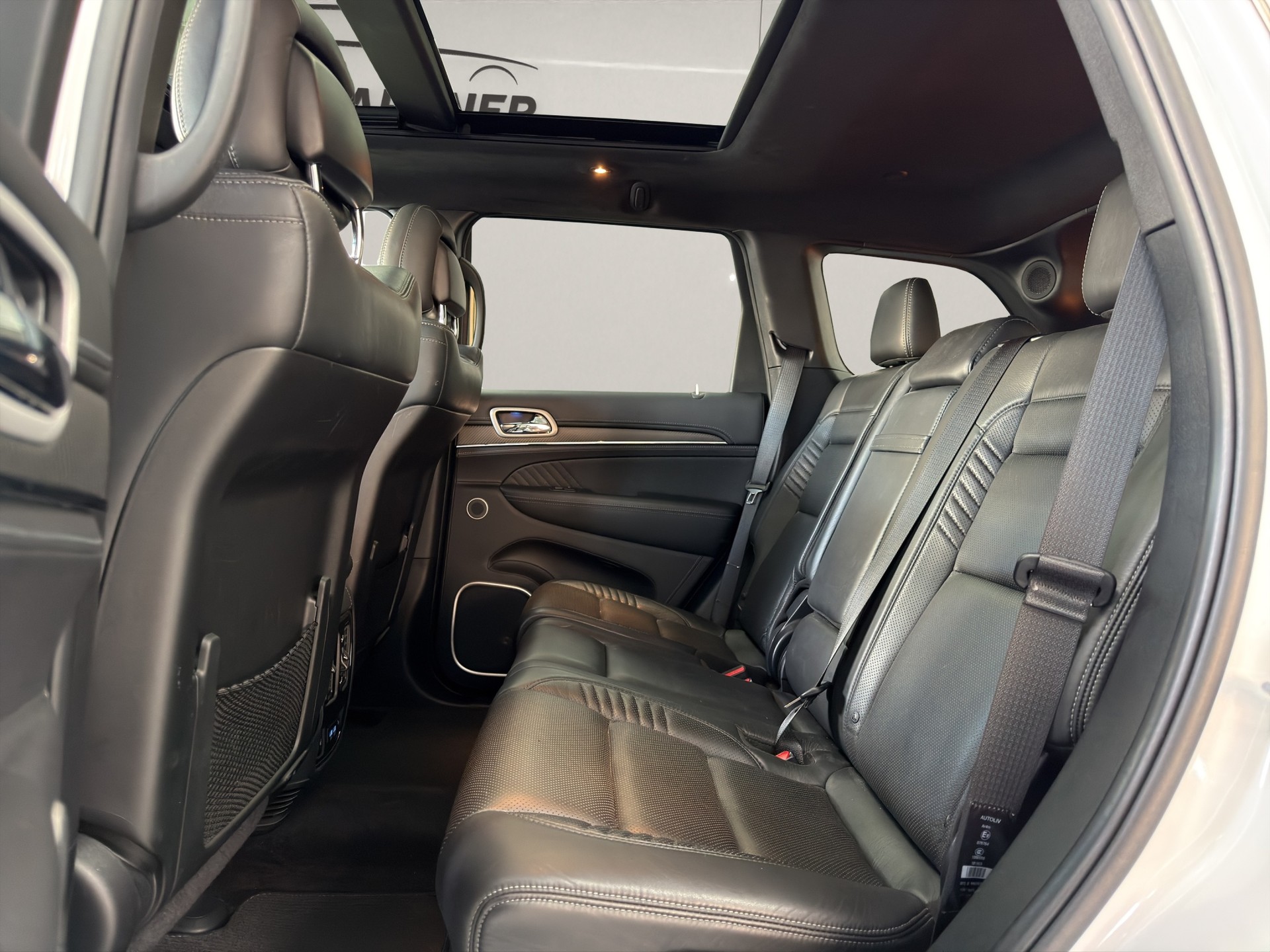 JEEP Grand Cherokee 6.4 V8 HEMI SRT8 Automatic - 7