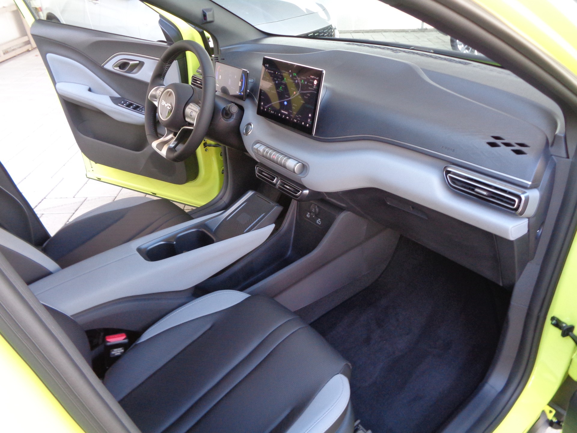 BYD Dolphin Surf 43 kWh Comfort - 11