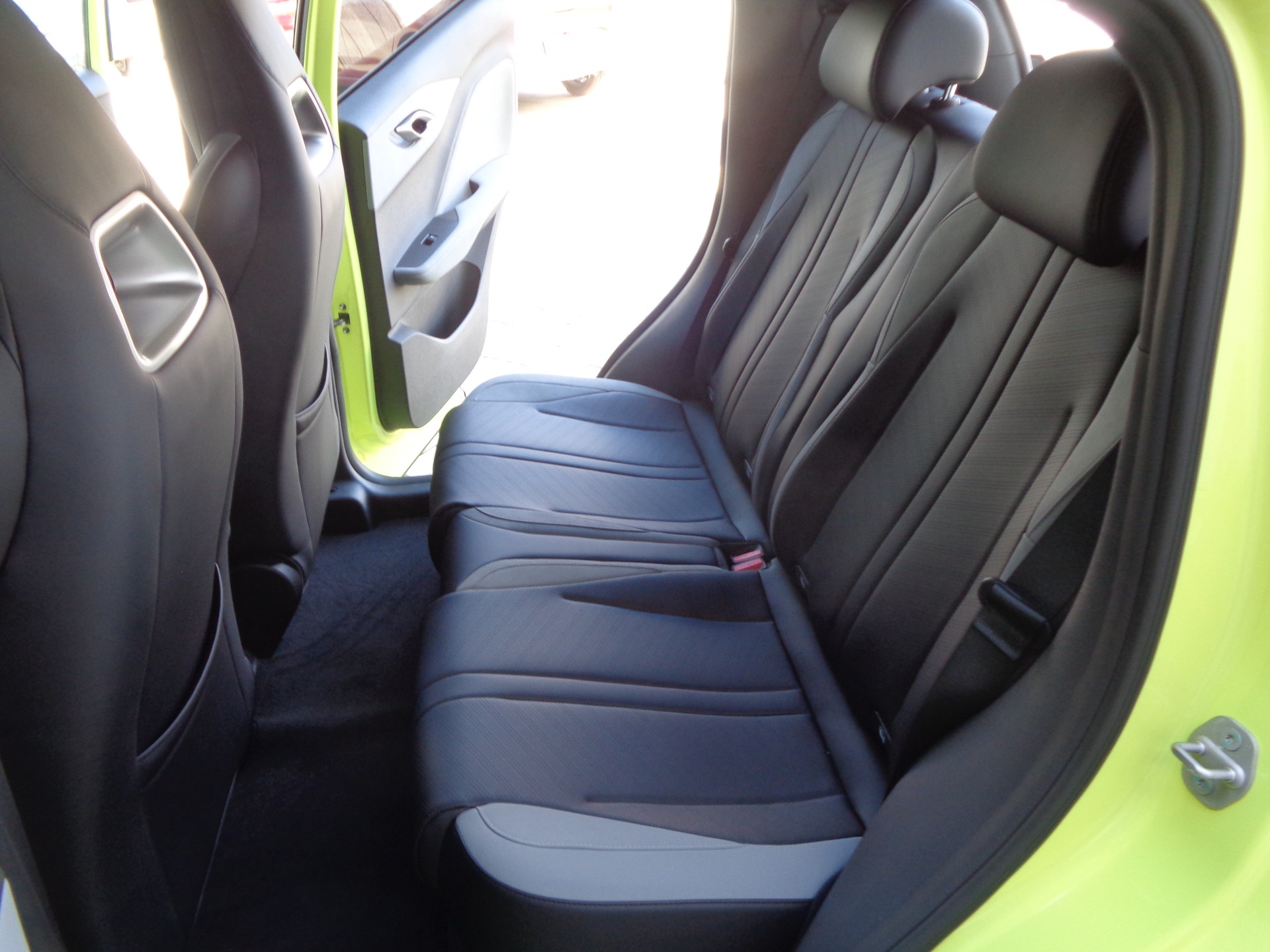 BYD Dolphin Surf 43 kWh Comfort - 12