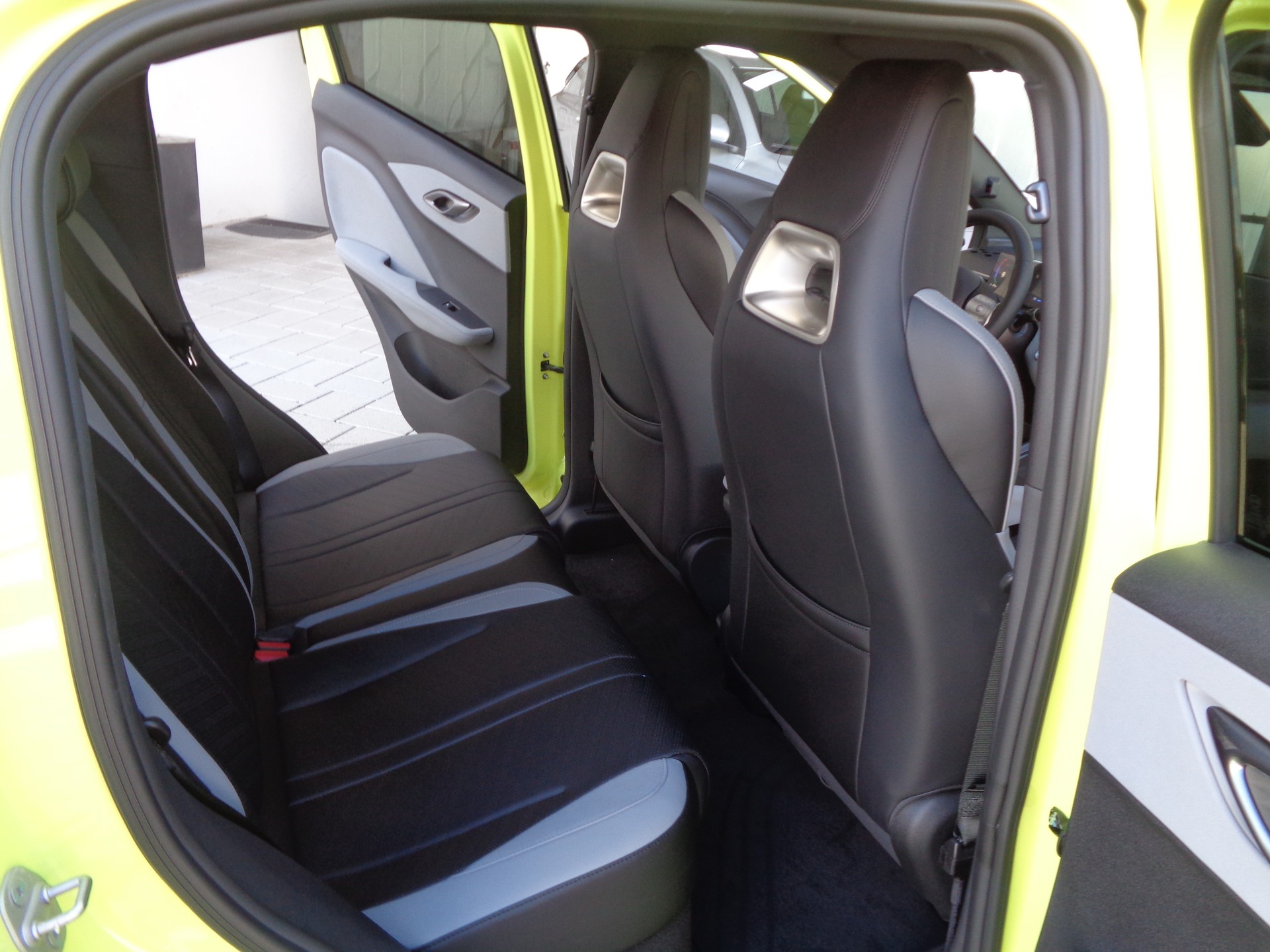 BYD Dolphin Surf 43 kWh Comfort - 13