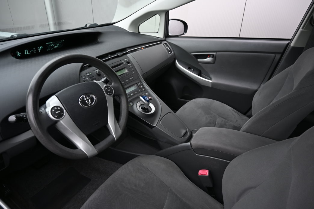 TOYOTA Prius 1.8 16V HSD Luna - 9