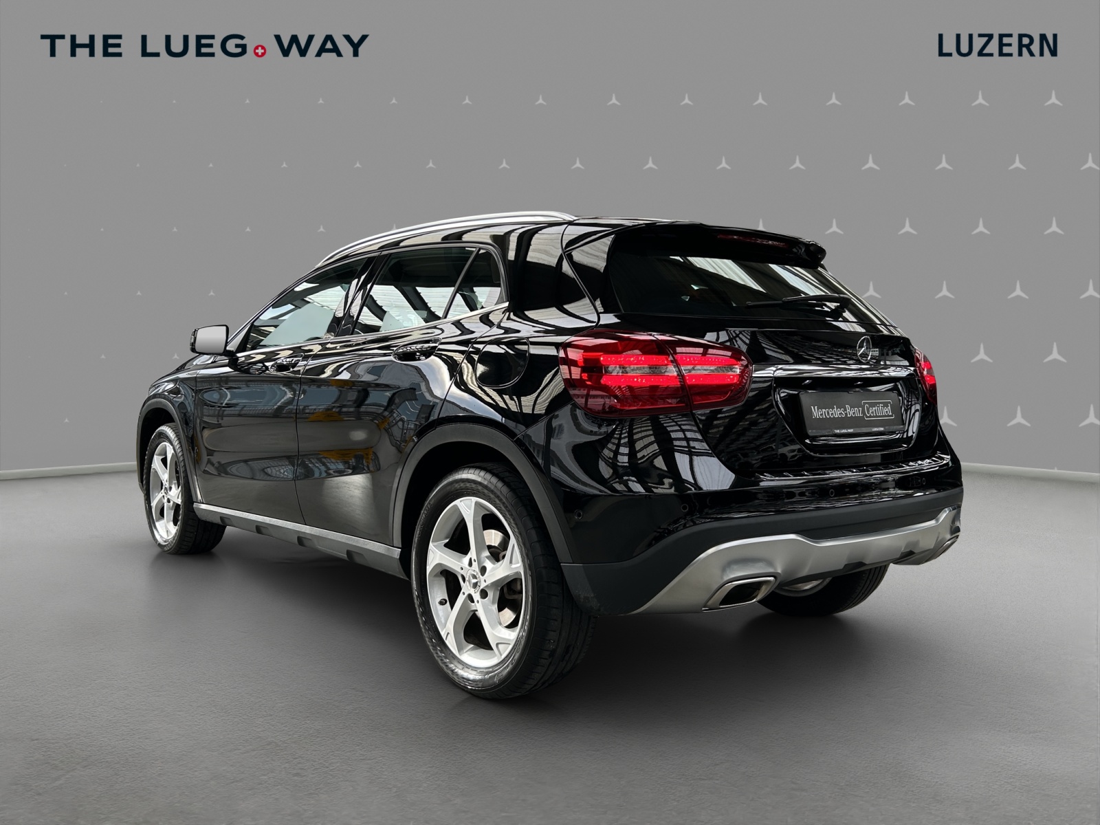 MERCEDES-BENZ GLA 250 Urban 4Matic 7G-DCT - 3