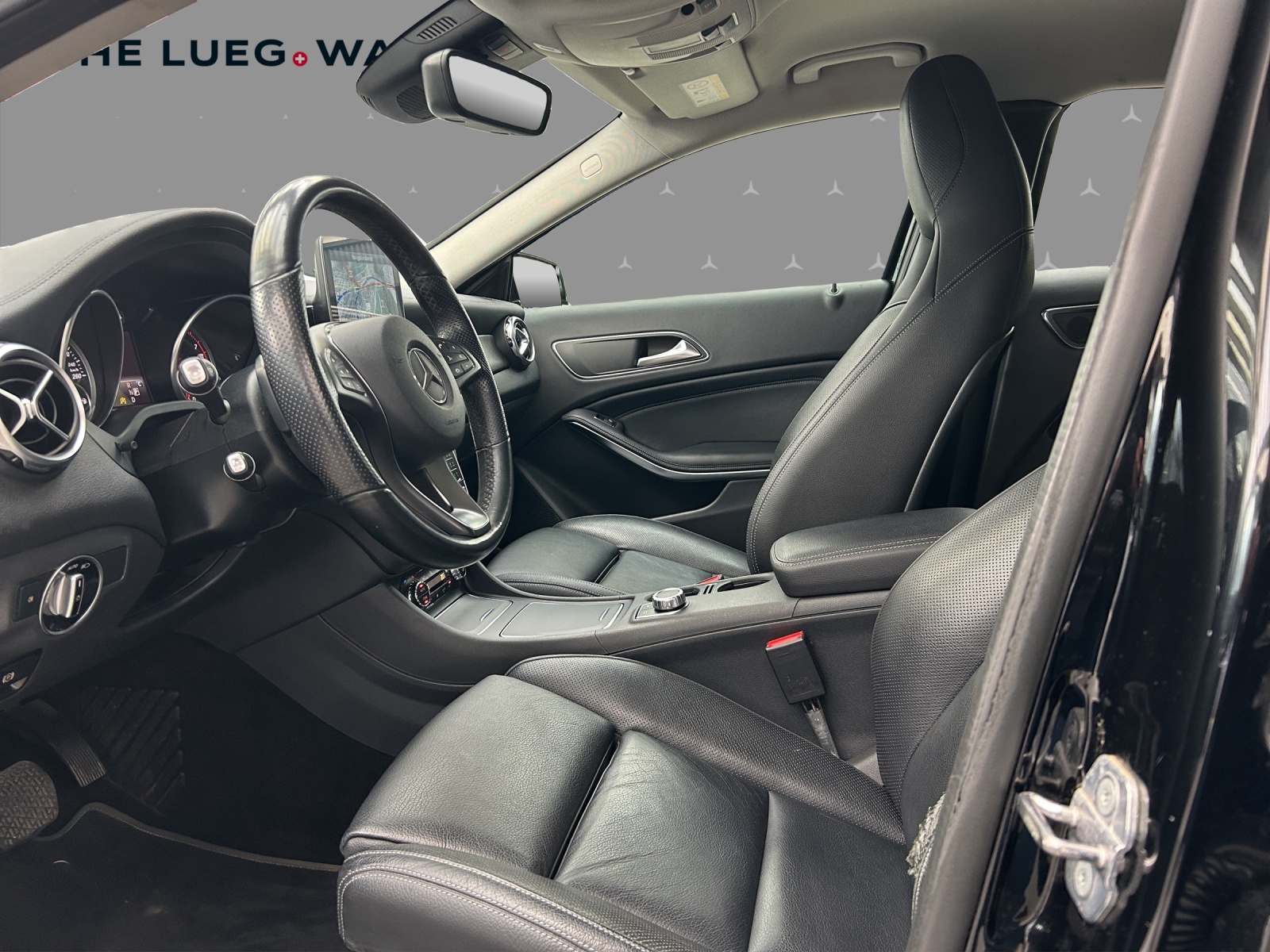 MERCEDES-BENZ GLA 250 Urban 4Matic 7G-DCT - 9