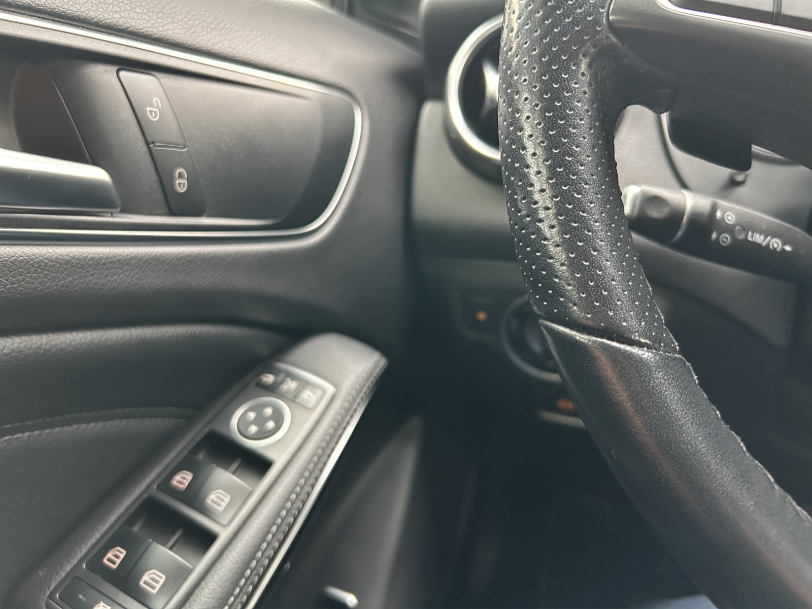 MERCEDES-BENZ GLA 250 Urban 4Matic 7G-DCT - 13