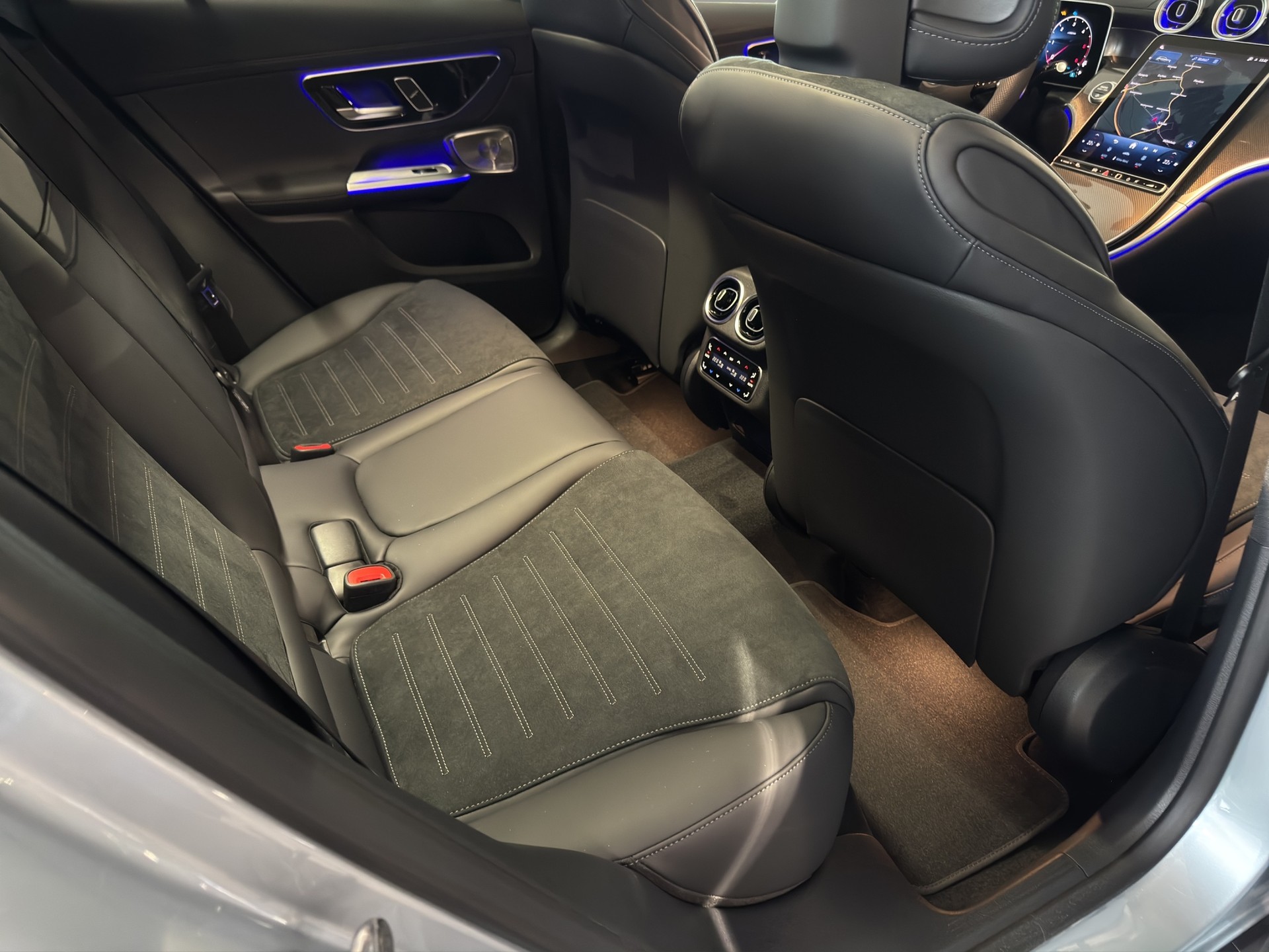 MERCEDES-BENZ GLC 220 d 4Matic 9G-Tronic - 11