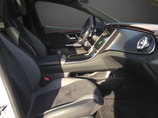 MERCEDES-BENZ EQE 500 4 Matic Exe. Ed. - 9