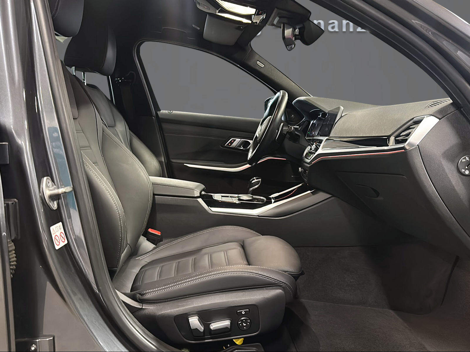 BMW 320d xDrive M Sport Steptronic - 11