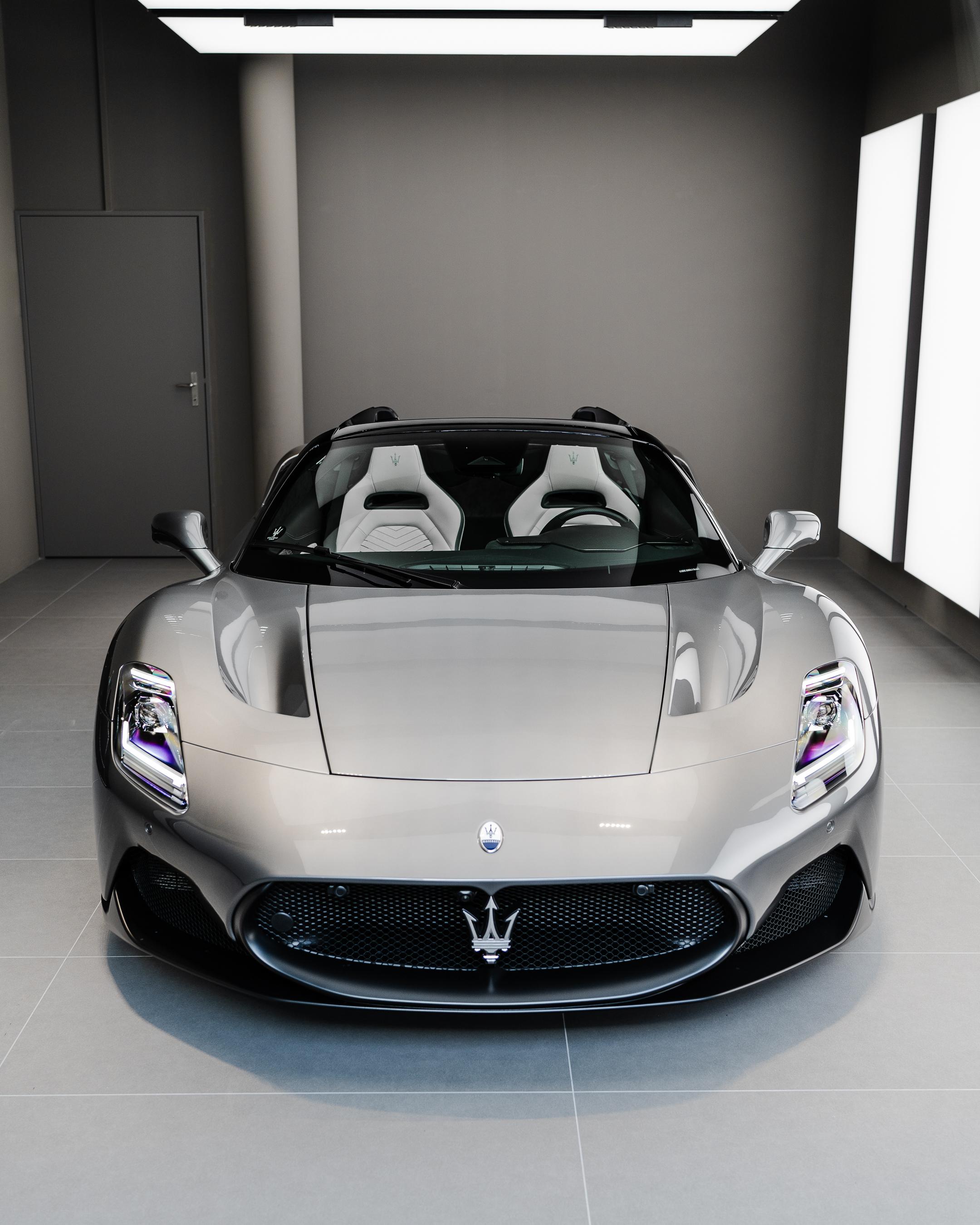 MC20 Cielo - Grigio Mistero