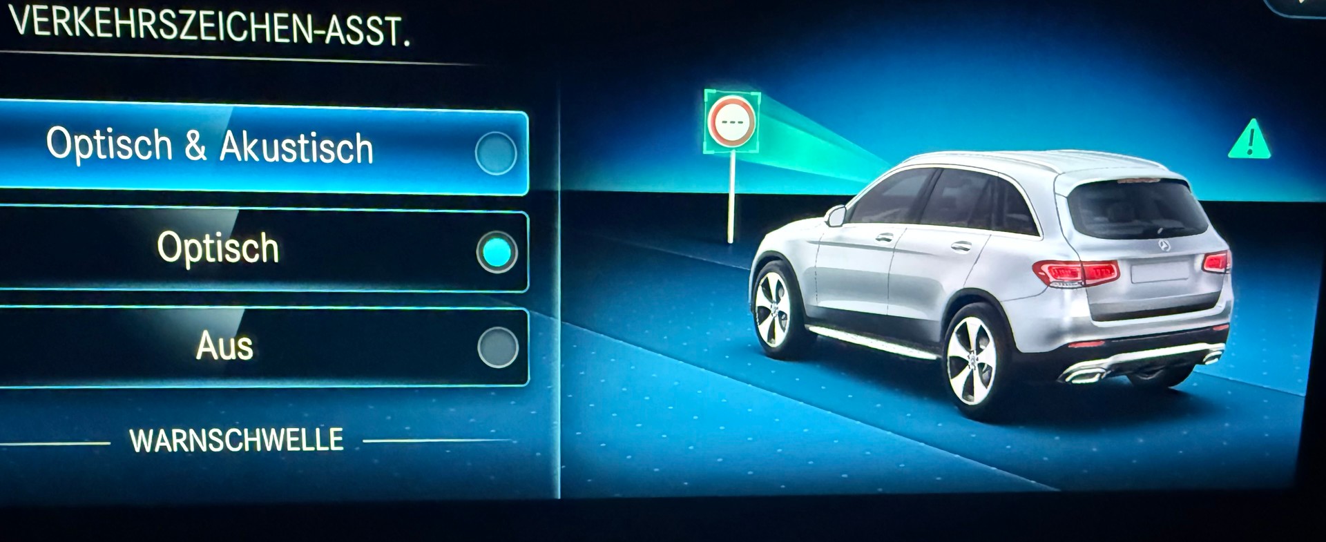 MERCEDES-BENZ GLC 200 AMG Line 4Matic 9G-Tronic - 11