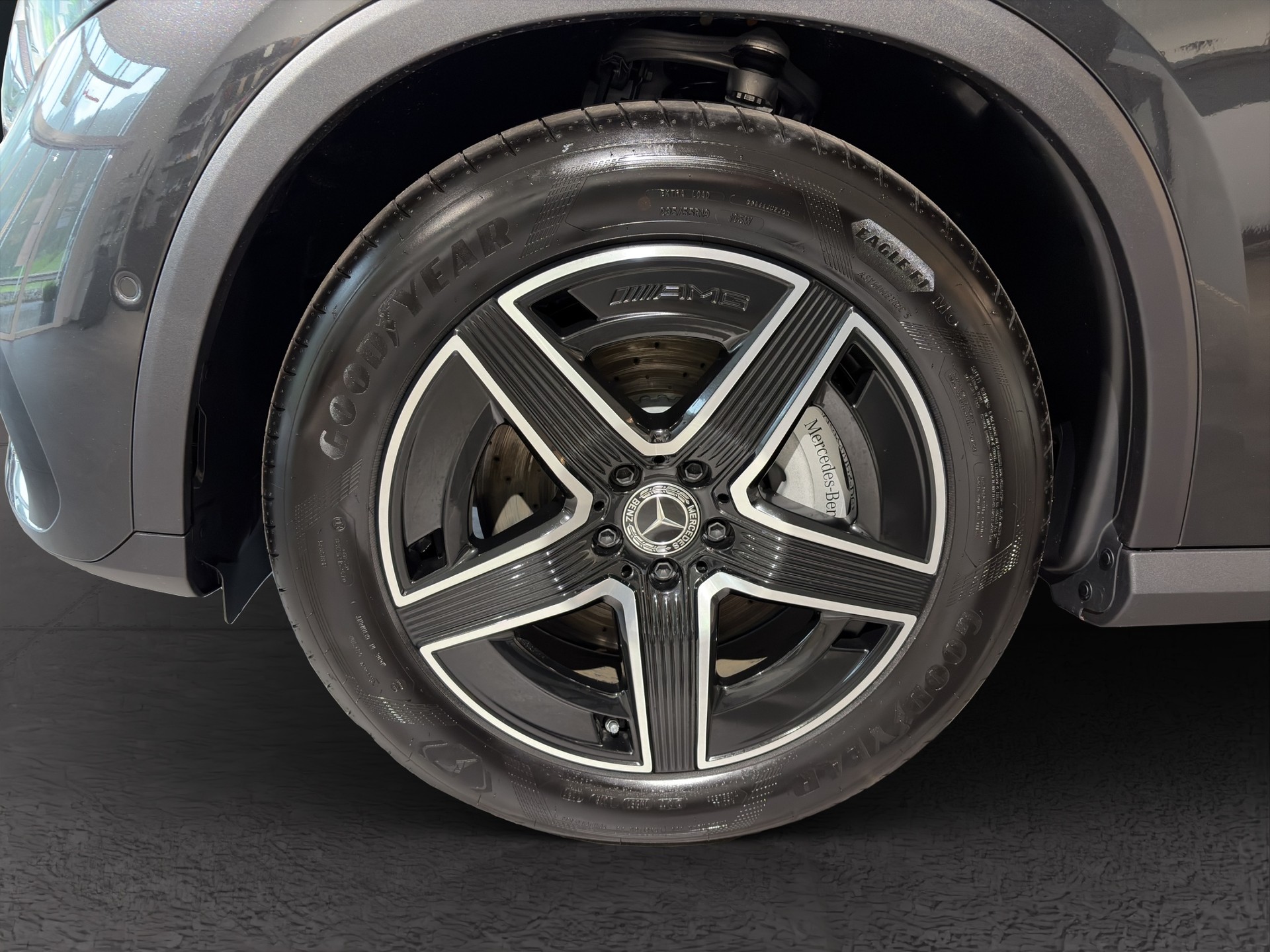 MERCEDES-BENZ GLC 220 d AMG Line 4matic - 6