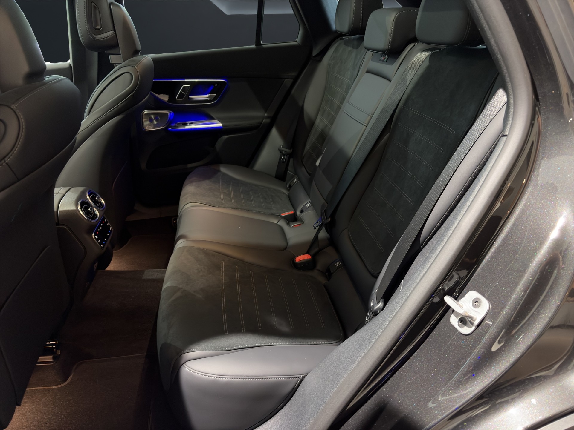MERCEDES-BENZ GLC 220 d AMG Line 4matic - 10