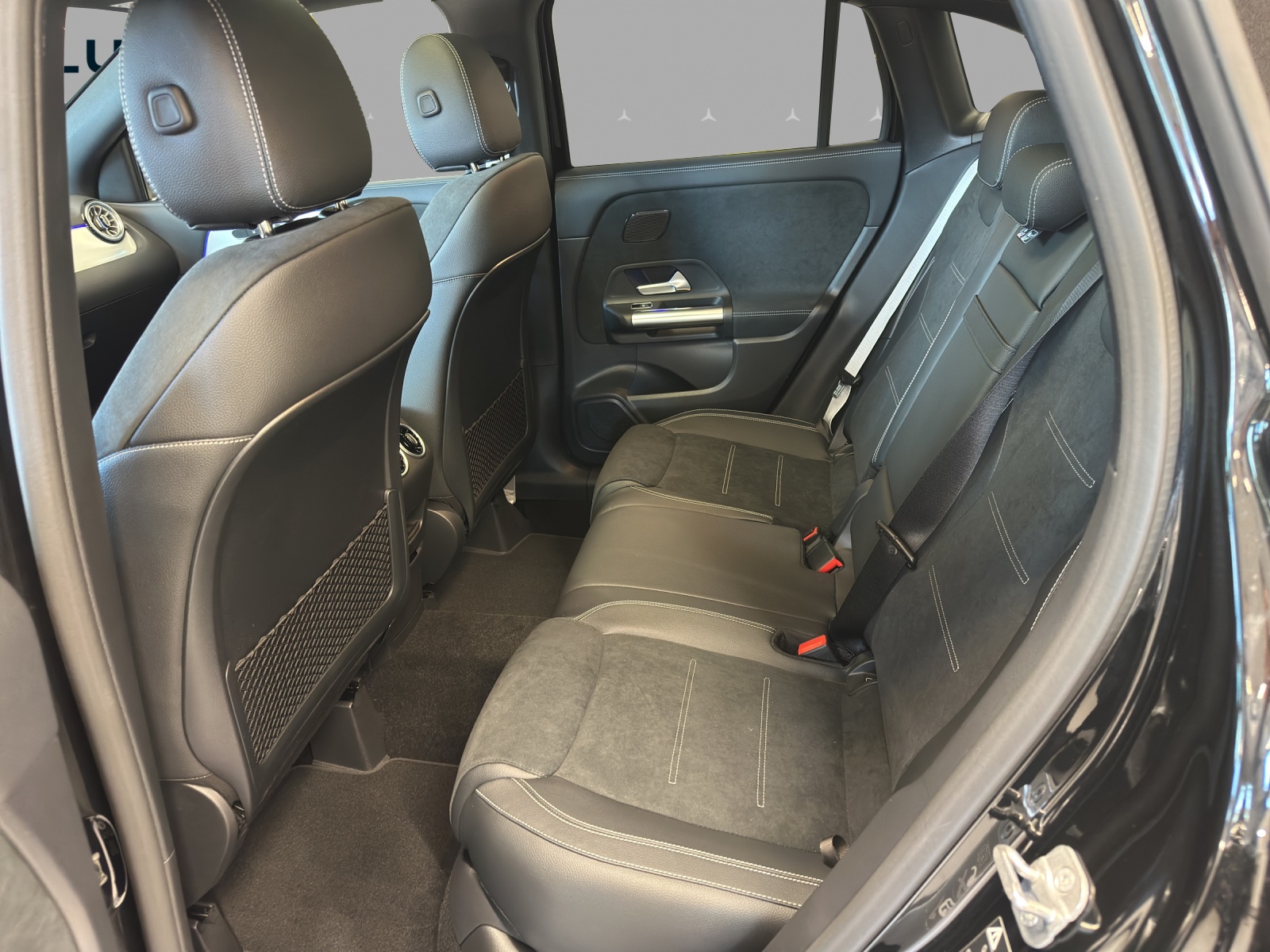 MERCEDES-BENZ GLA 250 4Matic 8G-DCT Swiss Star - 14