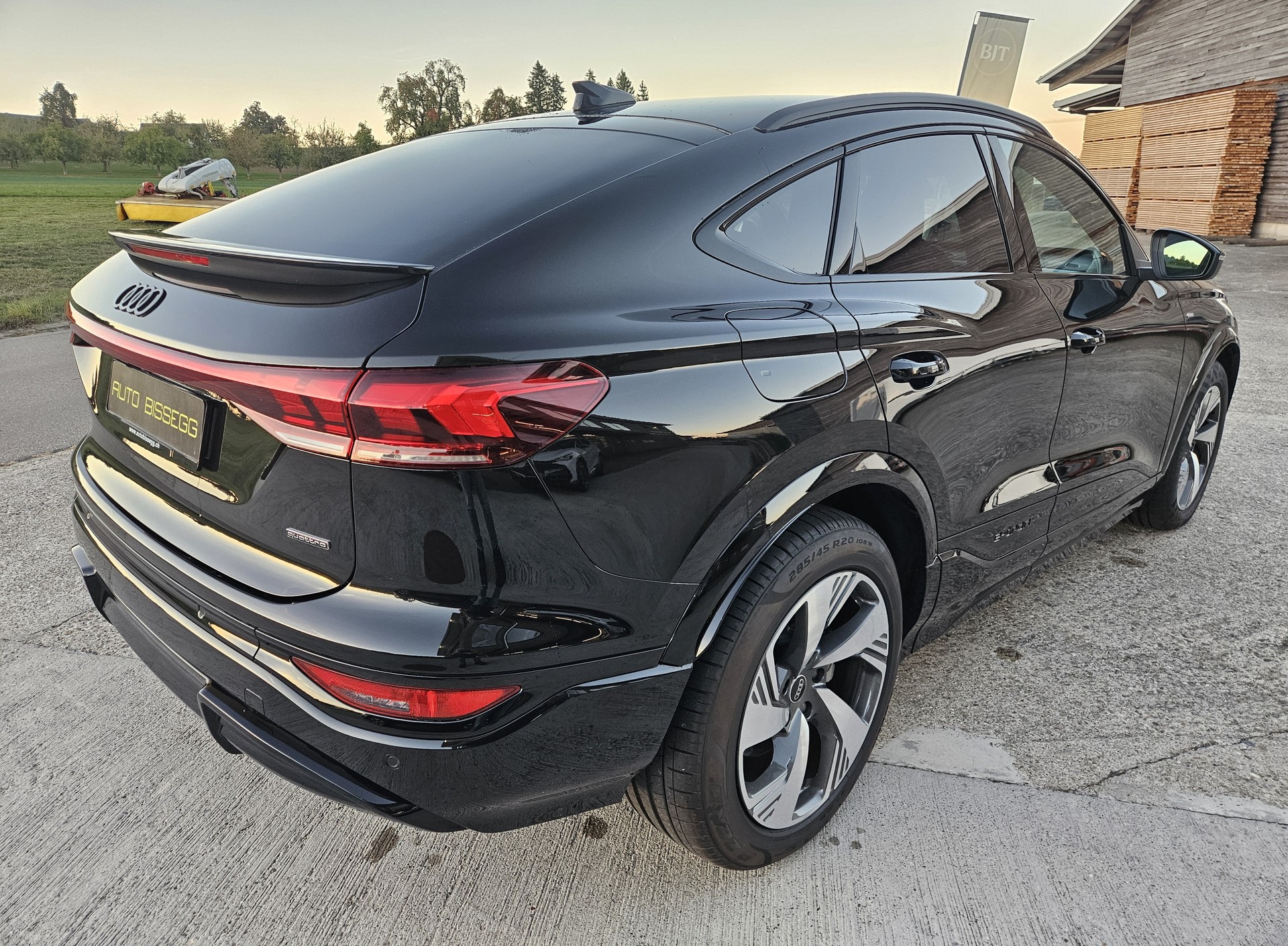 AUDI Q6 Sportback e-tron quattro S-Line Tech pro mit Anhängerkupplung - 10