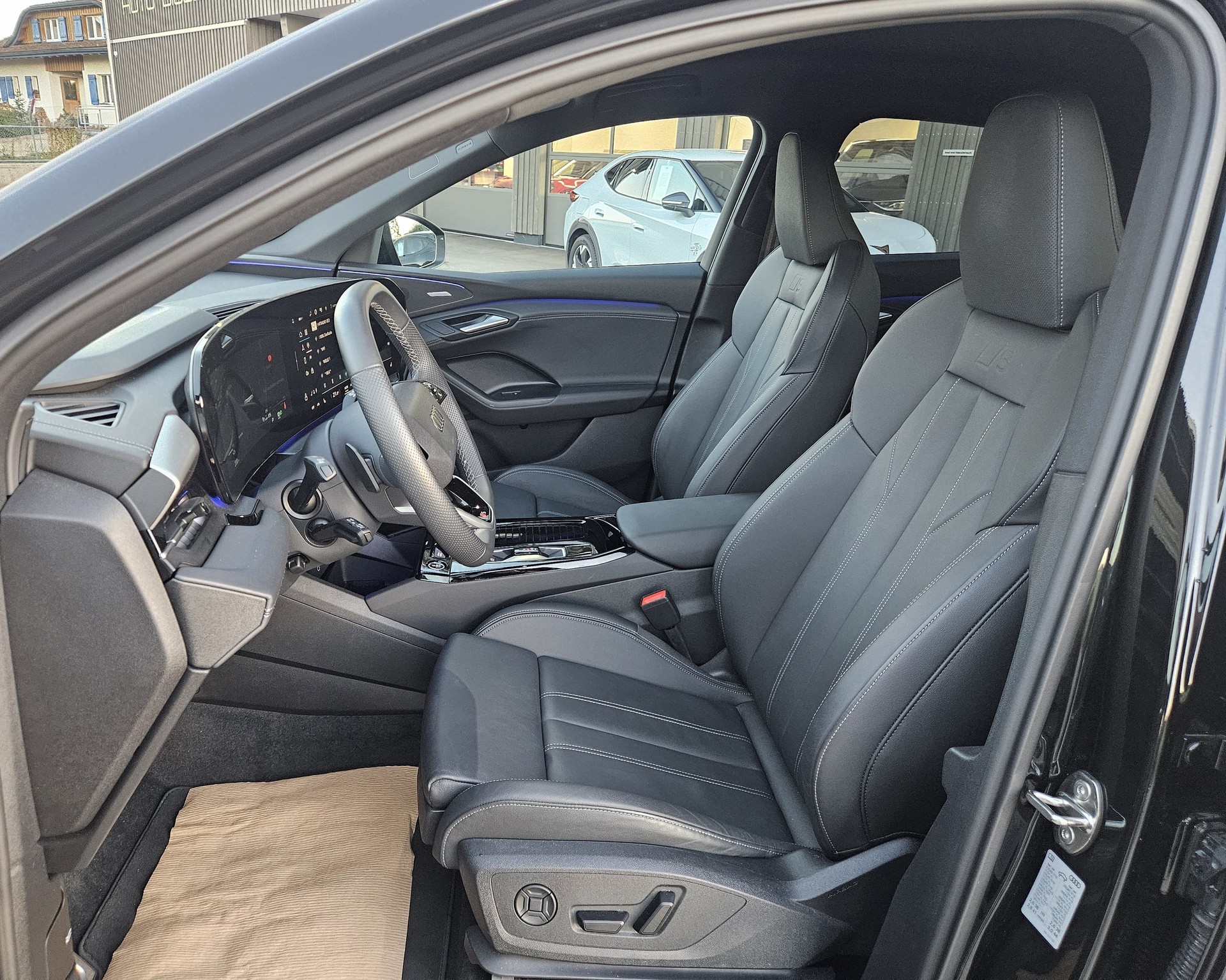 AUDI Q6 Sportback e-tron quattro S-Line Tech pro mit Anhängerkupplung - 13