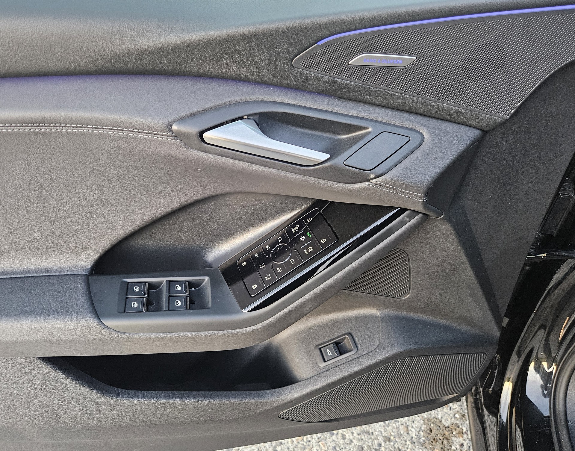 AUDI Q6 Sportback e-tron quattro S-Line Tech pro mit Anhängerkupplung - 15