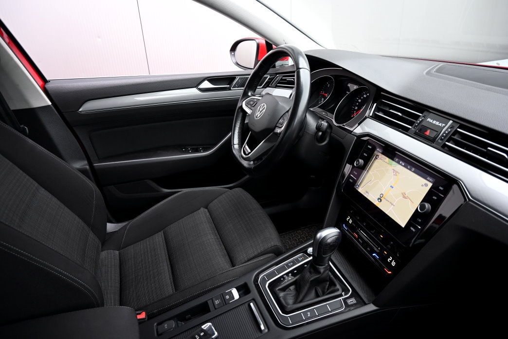 VW Passat 2.0 TDI BMT Business 4Motion DSG - 7