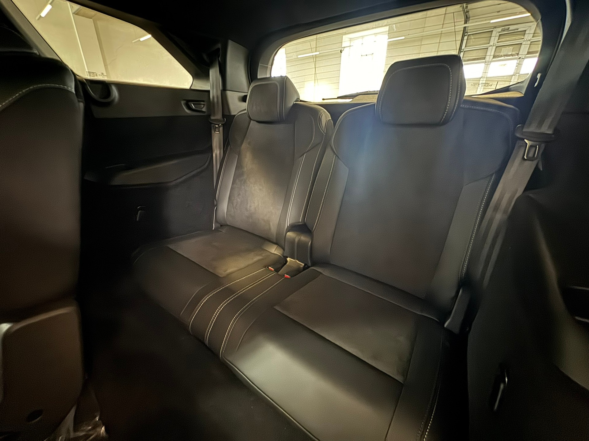 PEUGEOT 5008 210 73kWh Launch Edition - 5