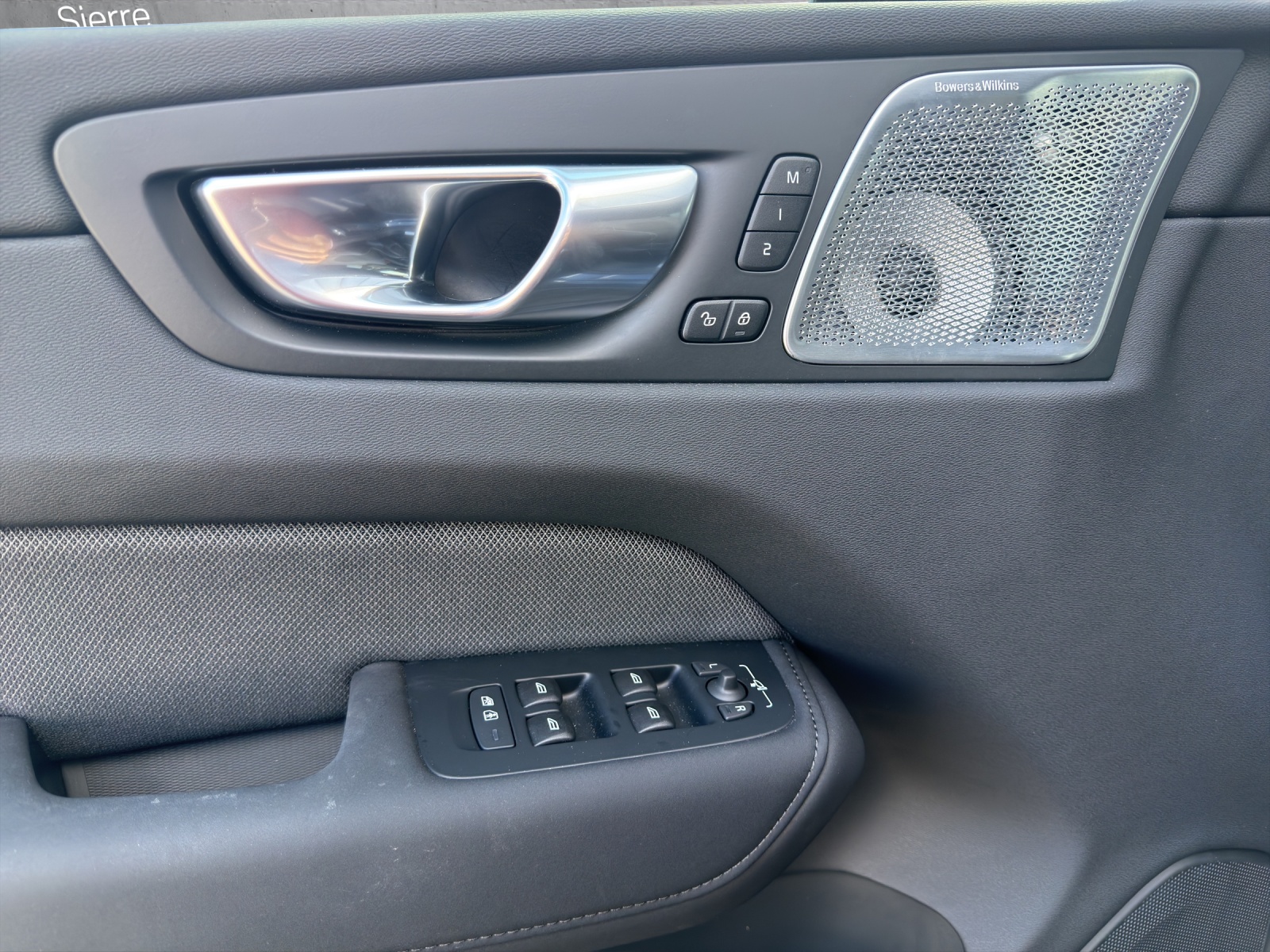 VOLVO XC60 T6 eAWD PluginHybrid Black Edition Geartronic - 11