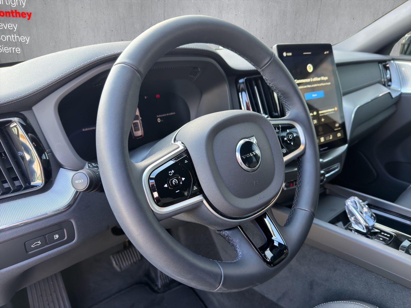 VOLVO XC60 T6 eAWD PluginHybrid Black Edition Geartronic - 12