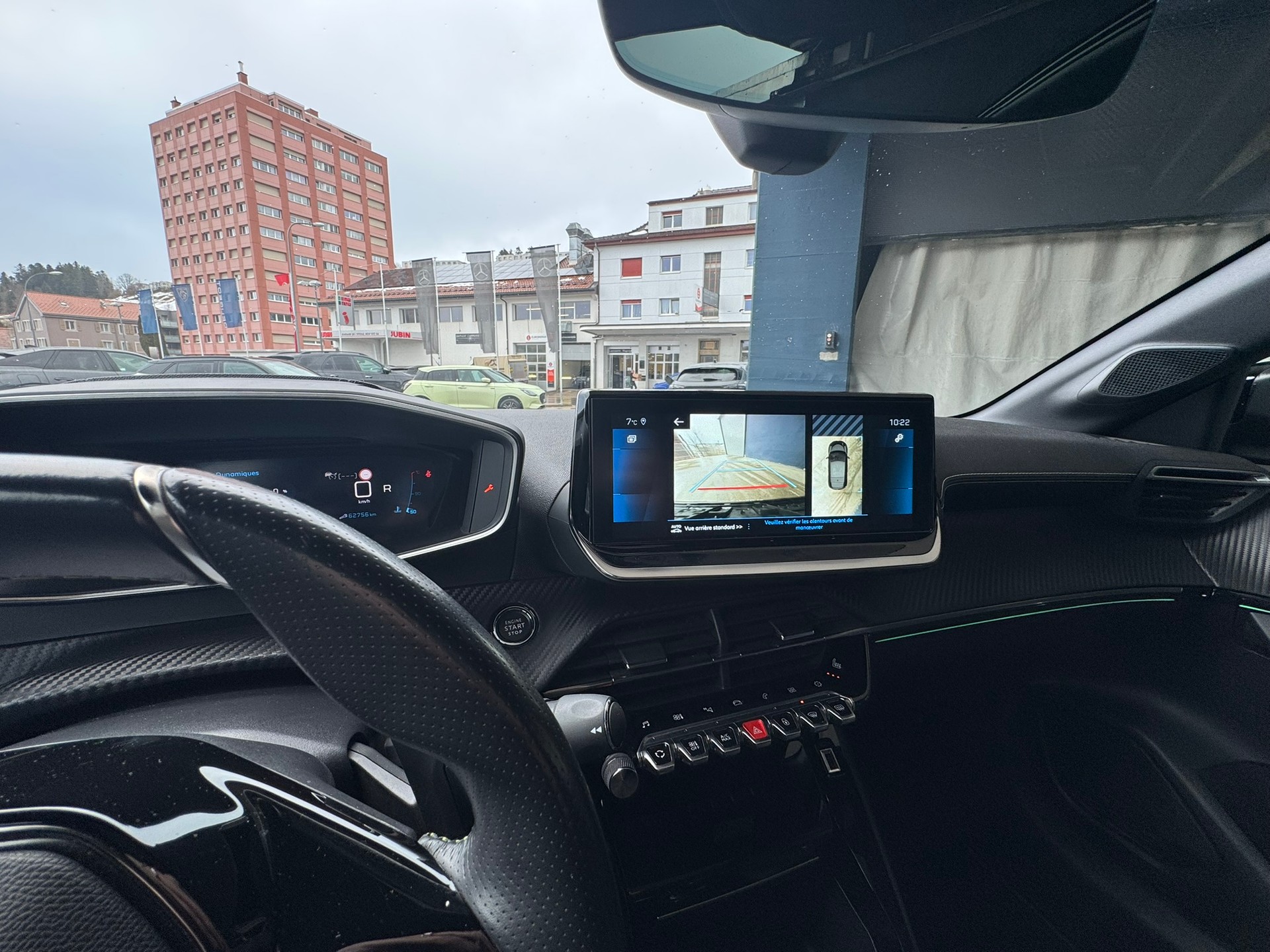 PEUGEOT 208 1.2 PureTech GT Pack EAT8 - 8