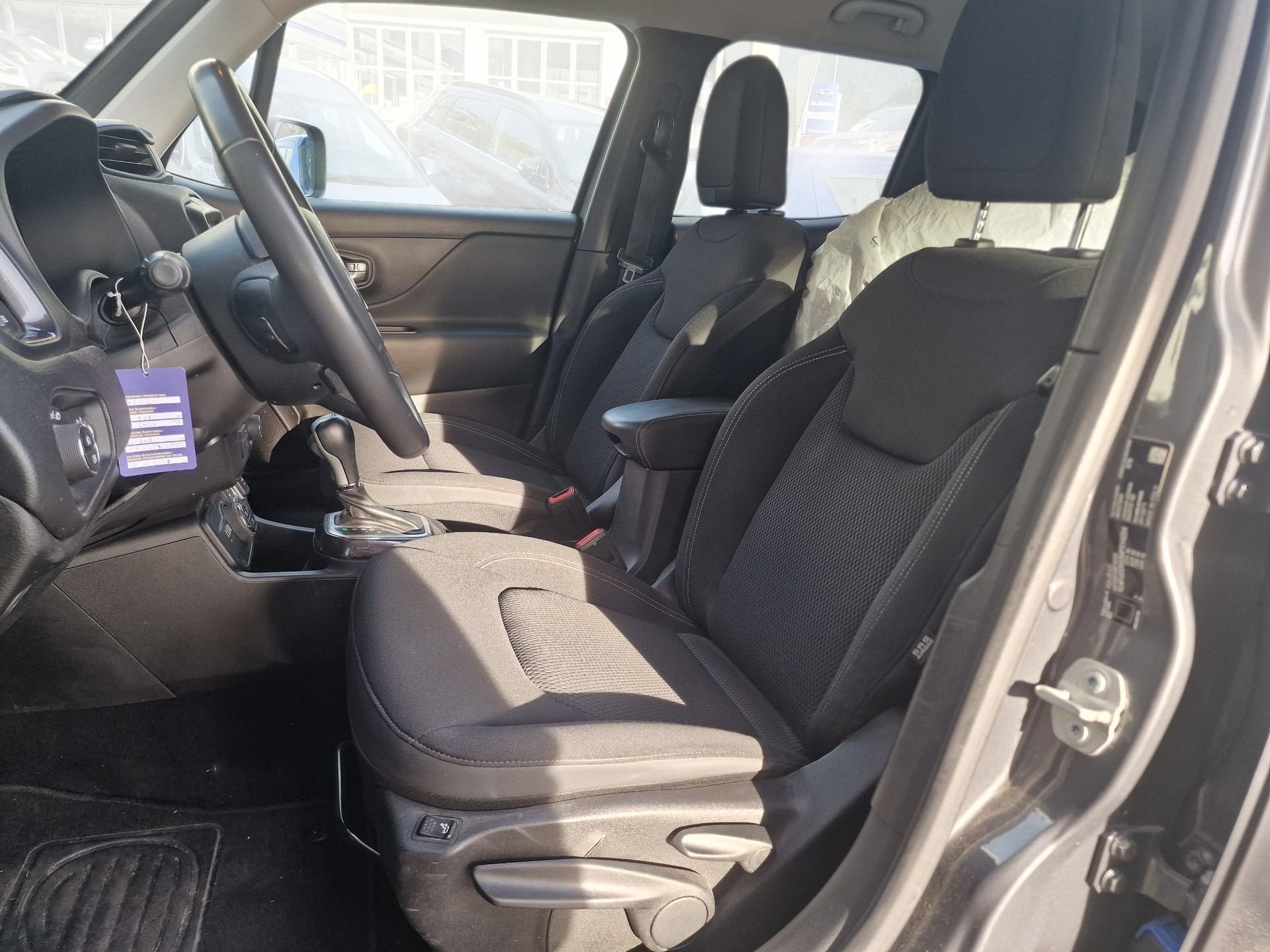 JEEP Renegade 1.3 T PHEV Limited AWD AHK 8xberei 24Mt Gara - 8